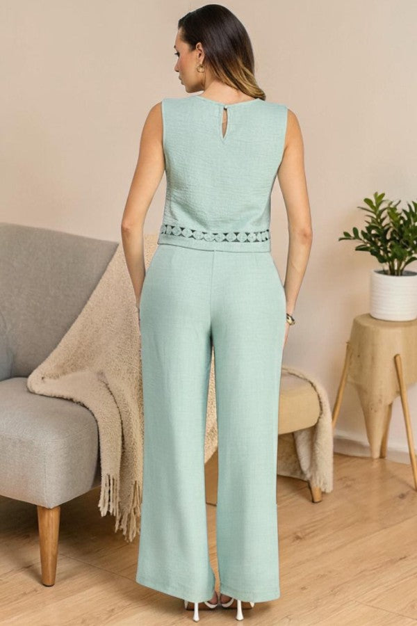 Set de blusa sin mangas con detalle de encaje y pantalón a juego
